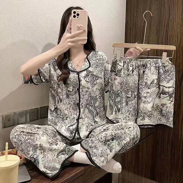 2025 new pajamas for women summer high-looking Internet celebrity three-piece cardigan short-sleeved shorts trousers sweet home wear